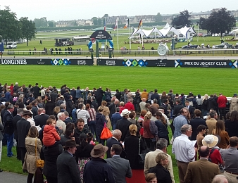 4 Groupes se disputaient en marge du Prix du Jockey Club