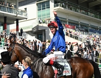 Adayar remporte les King George VI and Queen Elizabeth
