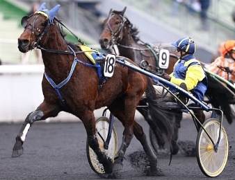 Aero King remporte la 13ème étape du GNT à Rouen-Mauquenchy