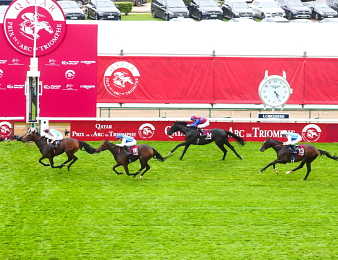 Aventure lors de sa deuxième place dans le Prix de l'Arc de Triomphe