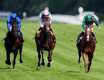 Calandagan lors de son sacre dans les King Georges