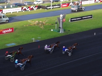 Carat Williams domine Charly du Noyer