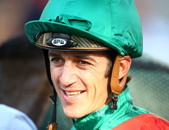 Christophe Soumillon remporte le Prix du Jockey Club 2022 avec Vadeni.