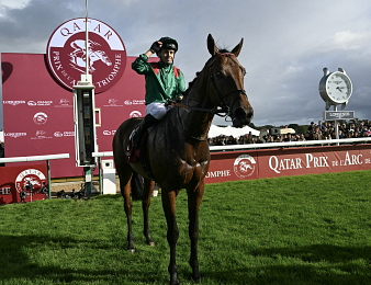 Daryz réalise une rentrée victorieuse dans le Prix Ganay
