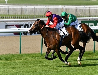 Dicton lors de sa victoire dans le Prix de Fontainebleau