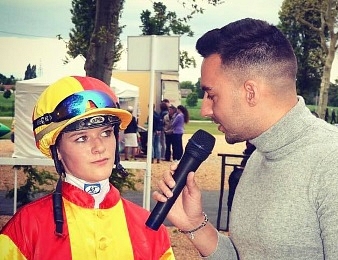 Emeline Desmigneux passe professionnelle