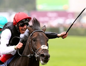 Frankie Dettori a choisi Fascinating Rock en vue du Qatar Prix de l'Arc de Triomphe 2016