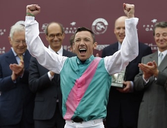 Frankie Dettori poursuit finalement sa carrière de jockey en 2024