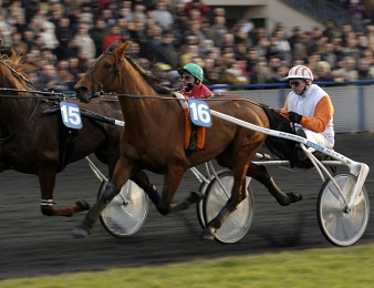 Général du Pommeau en 2023 sur la cendrée de Vincennes.