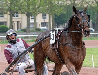 Hohneck au départ de l'Elitloppet 2025.
