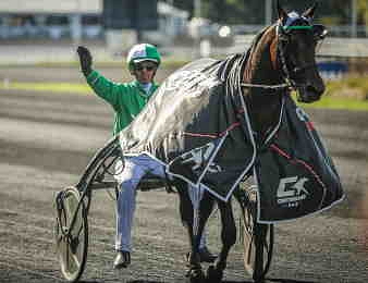Hussard du Landret remporte le Prix de Bretagne