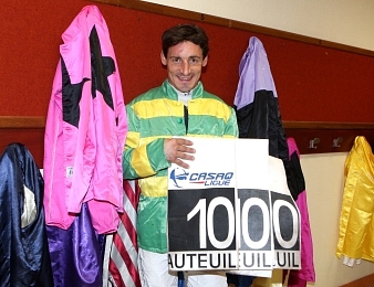 Jacques Ricou fait afficher le chiffre 1000