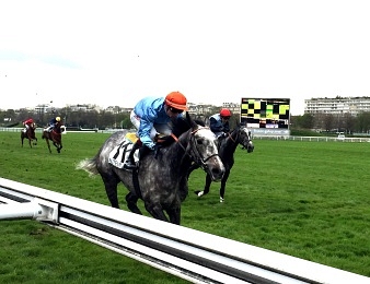 La championne Kotkikova s'impose