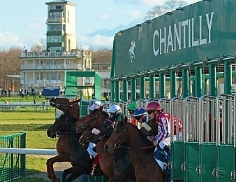 Le Prix du Moulin de Longchamp a lieu cette année à Chantilly