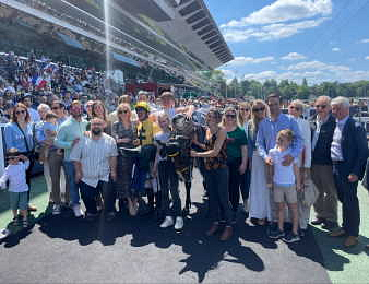 Lexie de Banville et son entourage