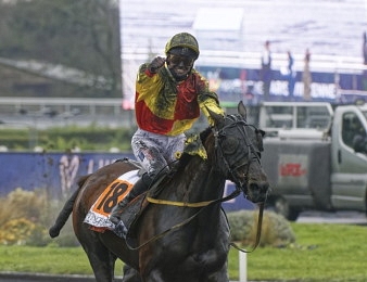 Matthieu Abrivard fait sa dernière course au trot monté