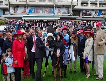 So French remporte le Grand Steeple-Chase de Paris 2016 à Auteuil