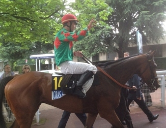 Teejay Flying ouvre son palmarès