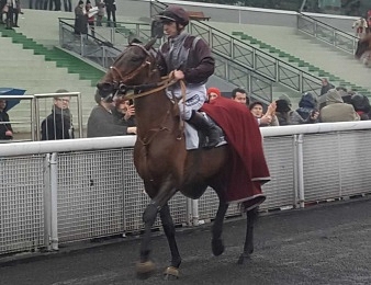 Traders bat le record de la course en 1'11''3