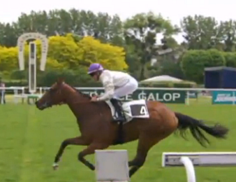 Vénécia Style lors de sa victoire à Maisons-Laffitte